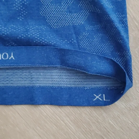 Lululemon Blue Camo Short Sleeve Athletic Shirt Top SzXL - Picture 4 of 8